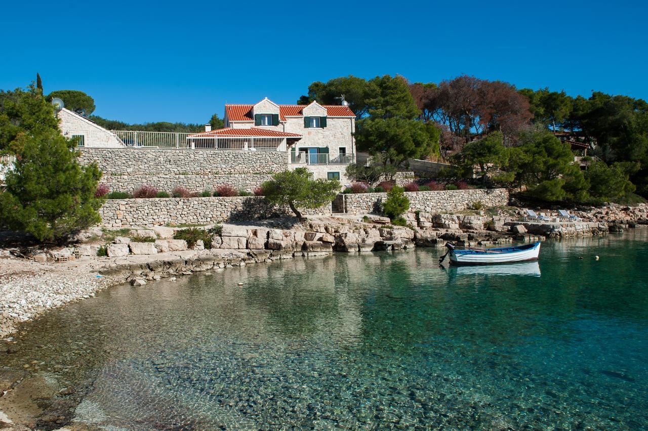 Luxury Villa Kate - In Lucice Bay With Turquoise Sea, Amazing Seaviews, And Heated Pool ミルナ エクステリア 写真