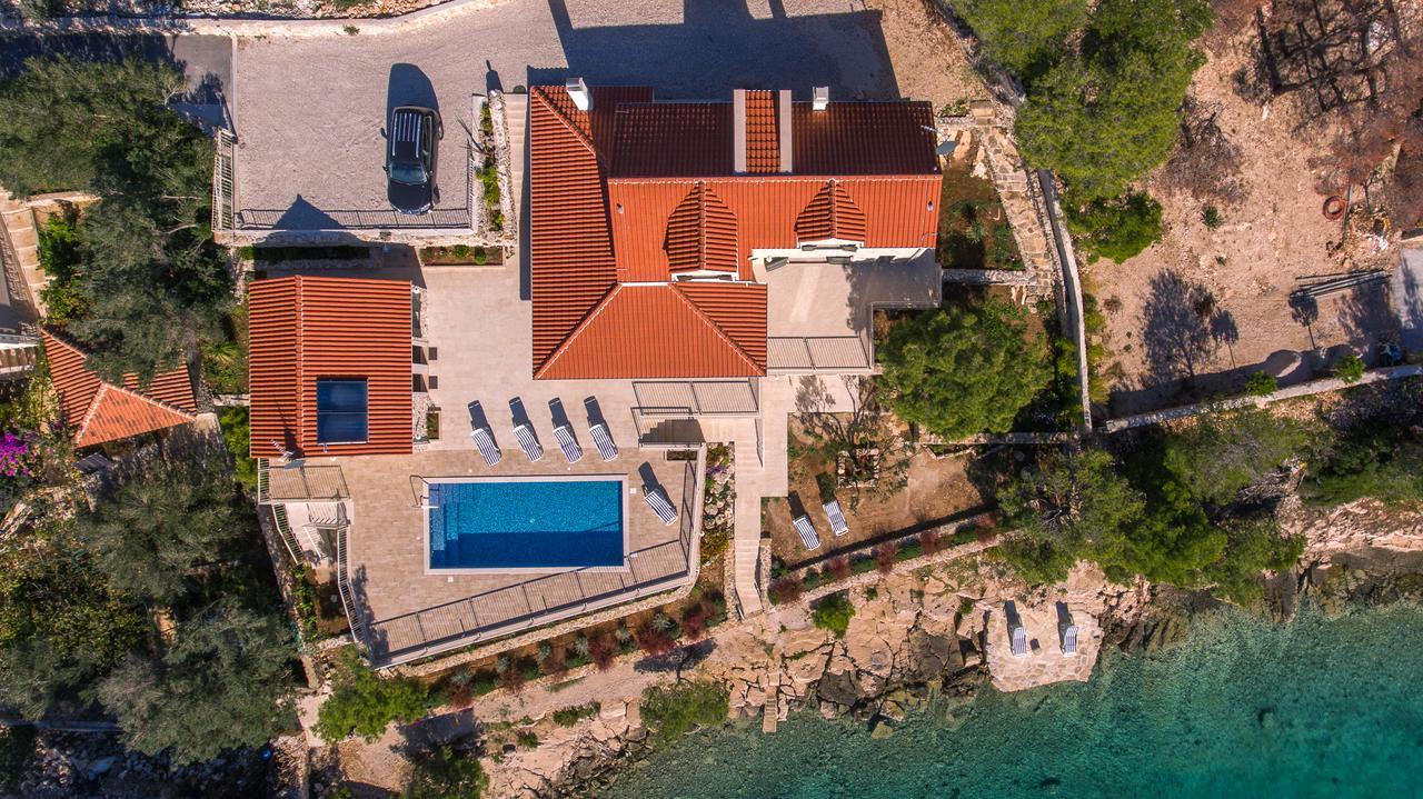 Luxury Villa Kate On Sea With Heated Pool ミルナ エクステリア 写真