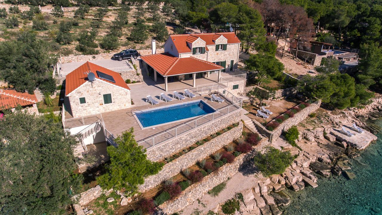 Luxury Villa Kate On Sea With Heated Pool ミルナ エクステリア 写真